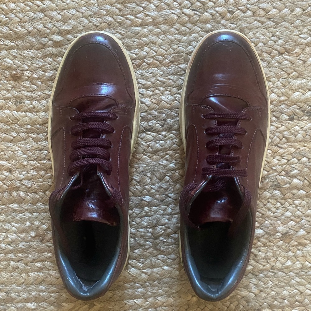 To Boot New York leather sneakers, size 8. Brown. Made In Italy. EUC